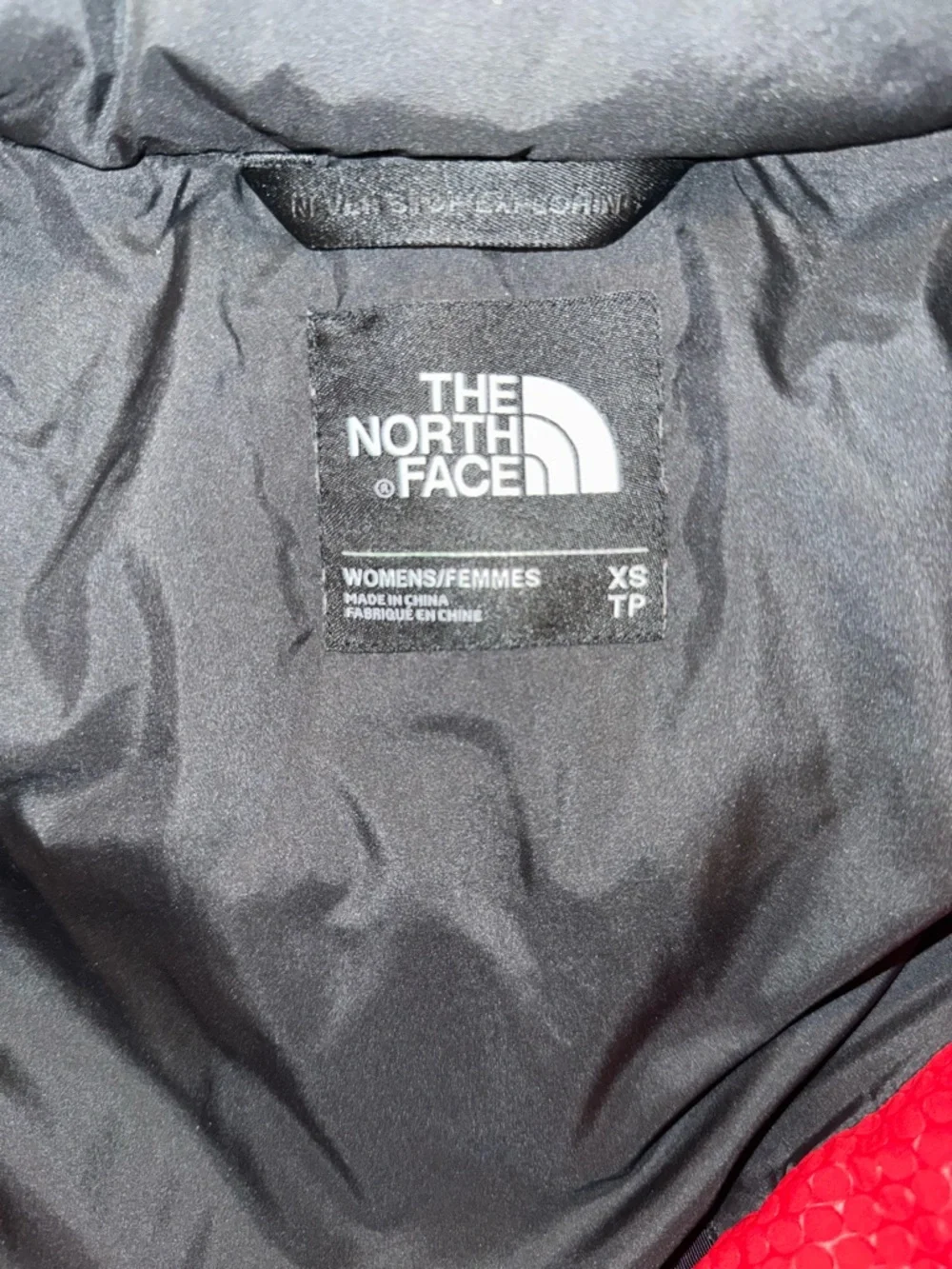 The North Face Black and Red Women's Puffer Jacket - Picture 2 of 2